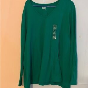 BASIC EDITIONS
Green Long Sleeve V-Neck Top
Size 3X
